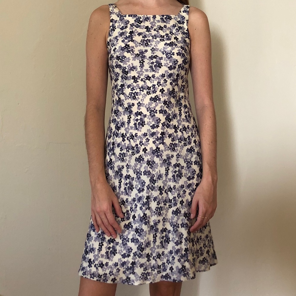 Vintage floral dress!